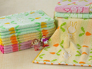 洁丽雅6275-1纯棉强吸水舒适童巾(红黄两色)