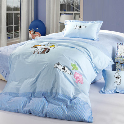 正品床上用品纯棉斜纹床单被套儿童卡通绣花四件套趣味童年史努比
