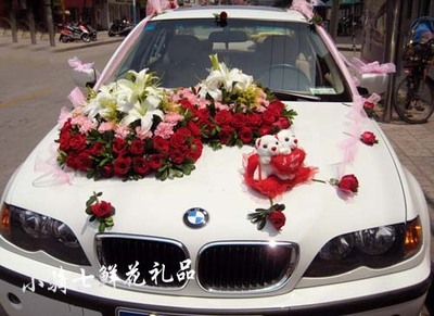 深圳10年实体鲜花店婚礼花车鲜花布置12具体价格请联系我们