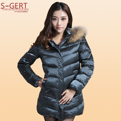 女装　冬装新款韩版修身中长款貉子大毛领正品 羽绒服新品包邮