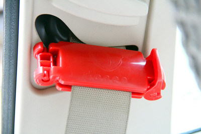 通用儿童汽车安全座椅安装专用夹红夹子感恩安全带夹防勒夹子