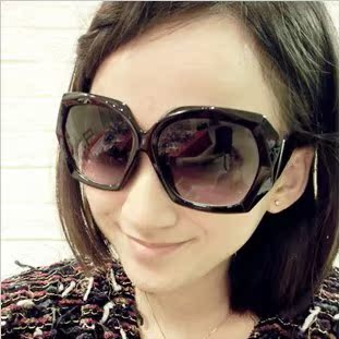 太阳镜 女2013新款多角面眼镜菱形太阳镜 女士时尚复古大框墨镜