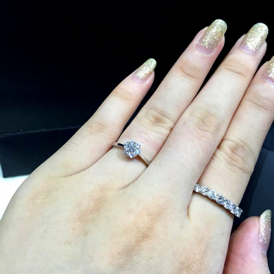 钻石王老伍钻石求婚戒指十围一1克拉钻戒正品结婚戒裸钻女戒指环