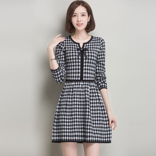 2015冬装新款连衣裙女韩版修身中长款长袖打底格子针织羊毛裙子女