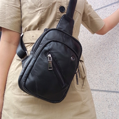 胸包女式手机夏季学生斜挎包户外简约单肩真皮羊皮胸前包运动小包