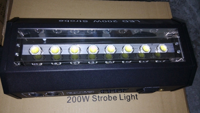 LED200w爆力频闪大功率爆闪灯 舞台灯光频闪跑马频闪灯 强力频闪