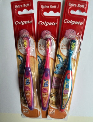原装代购瑞典高露洁Colgte幼儿护齿牙刷牙具