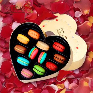 SO LOVE马卡龙法式甜点12枚心型礼盒进口料创意生日零食品糕点