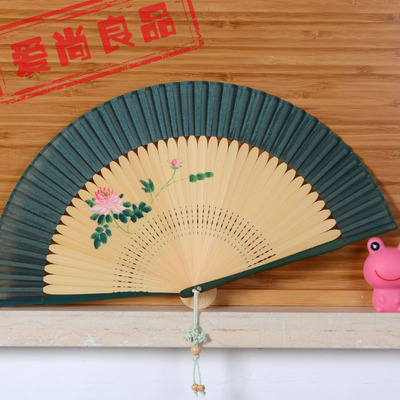 特价女式真丝扇 彩色手绘折扇 日式中国风扇子 送朋友 送老外礼物