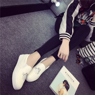 韩版套脚帆布鞋女低帮厚底松糕跟纯色平底布鞋休闲大白水钻学生鞋