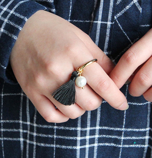 韩国代购设计师款 高保色合金材质珍珠流苏镀金戒指