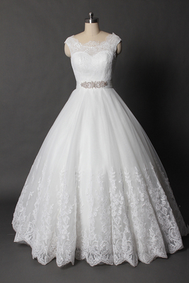 2015年新款心形领蕾丝齐地公主蓬蓬婚纱礼服
