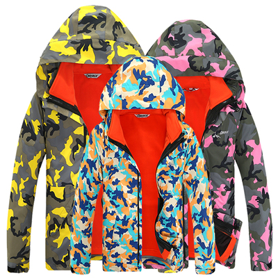 新款户外冲锋衣男女潮防水防风保暖两件套可拆卸儿童三合一登山服