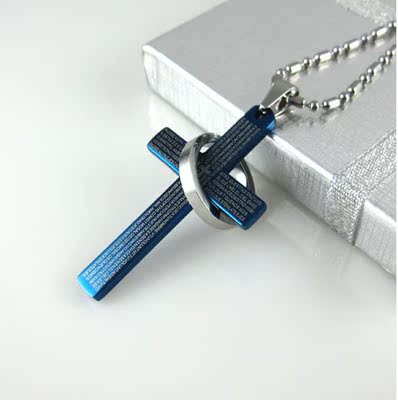 日韩情侣钛钢十字架项链男士 英文圣经 耶稣挂件学生生日礼品一对