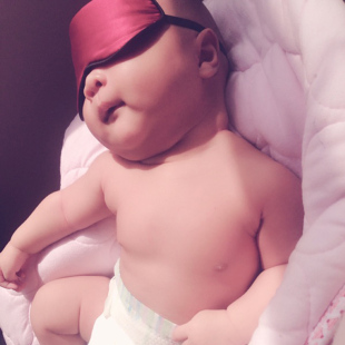 新生婴儿真丝眼罩桑蚕丝宝宝睡眠遮光防晒透气舒适儿童洗澡眼罩