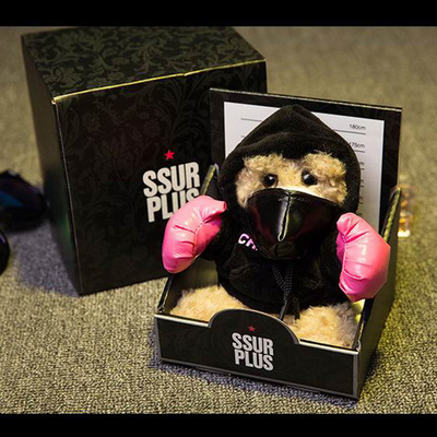 新款潮牌GOC IN C联名SSUR拳击小熊粉色手套手机移动电源充电宝