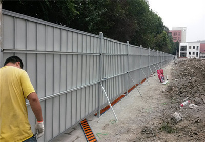 PVC施工围挡板成都围墙围栏固定施工围挡市政工地地铁安全隔离板