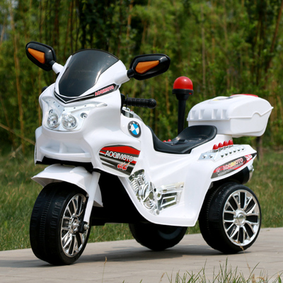 特价儿童电动摩托车大号三轮车男女可坐越野车双驱电动车充电警车
