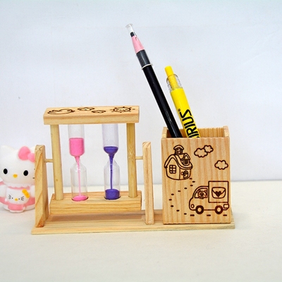 学生笔筒创意男女生特色小礼物办公室原木笔筒沙漏刻字木质收纳盒