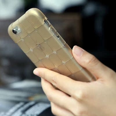 iphone6s魔方格子全包手机壳苹果6plus磨砂透明保护套简约男女款