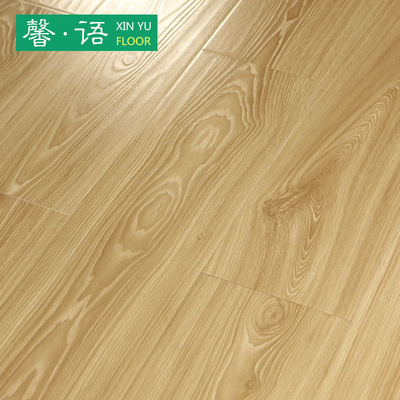 特价复古欧式简约家用防水耐磨仿实木同步浮雕强化复合木地板12mm