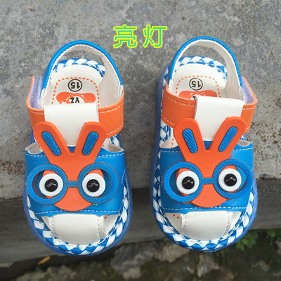 宝宝凉鞋男女1-3岁学步鞋包头防滑夏季软底婴儿鞋亮灯韩版新款鞋