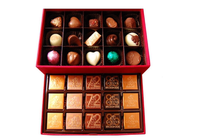 GODIVA歌帝梵 巧克力优选礼盒 30颗 红色礼盒送女友生日礼物