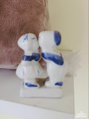 浪漫陶瓷田园礼物纪念品促销陶瓷玩偶公仔  亲亲玩偶 婚礼道具