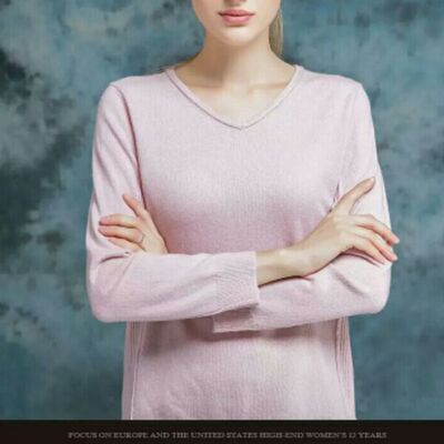 量身定制100%纯山羊绒衫女精致在细节简单v领套头秋冬毛衣针织衫