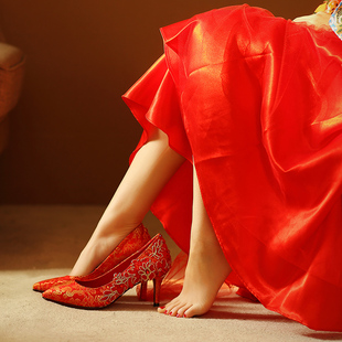 中式红色结婚鞋水钻新娘鞋高跟细跟绣花敬酒鞋女婚礼秀禾服龙凤鞋