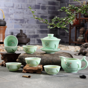茶道功夫茶具 陶瓷青瓷手彩绘浮雕鱼套装 茶杯碗盖公道杯 8件