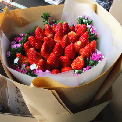温州鲜花草莓花束情人节生日礼物瓯北乐清瑞安苍南平阳柳市区包邮